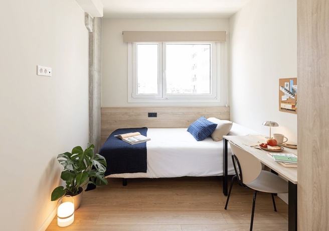 Imagen de la habitación del Hotel Yugo Terrassa. Foto 2