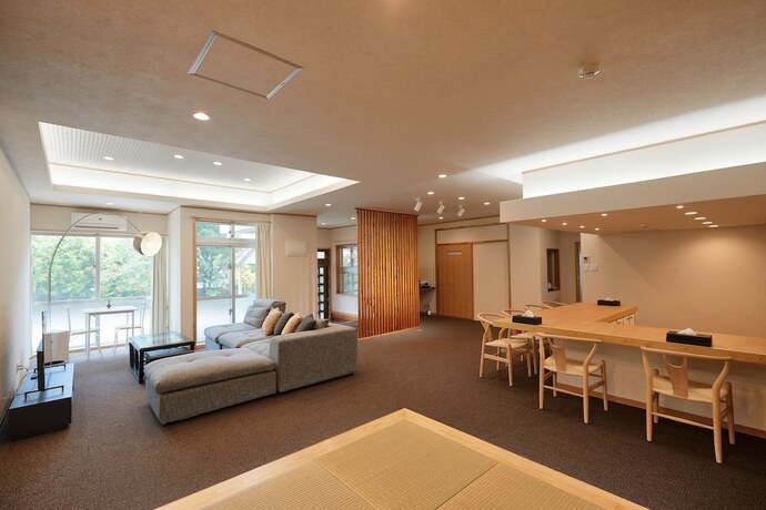 Imagen general del Hotel Yuhina. Foto 12
