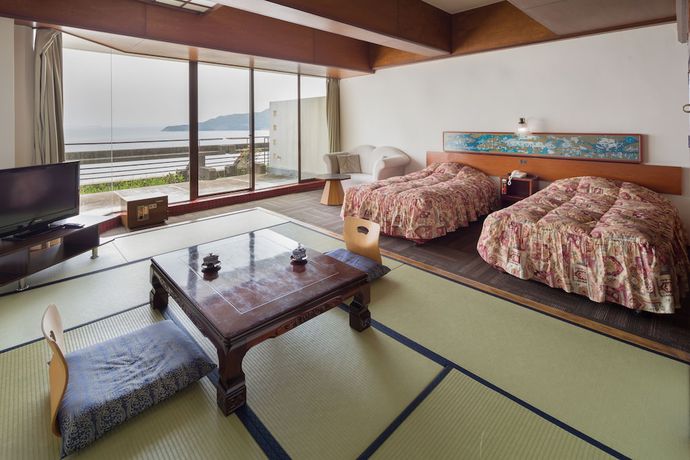 Imagen de la habitación del Hotel Yukai Resort Hirado Senrigahamaonsen Ranpu. Foto 11