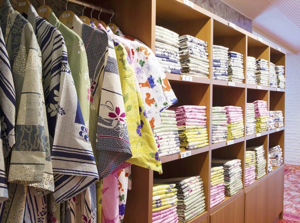 Imagen de los interiores del Hotel Yukai Resort Hirado Senrigahamaonsen Ranpu. Foto 19
