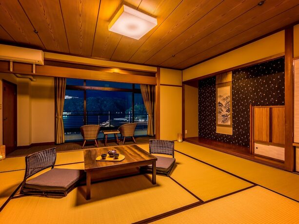 Imagen de la habitación del Hotel Yukai Resort Koshinoyu. Foto 20