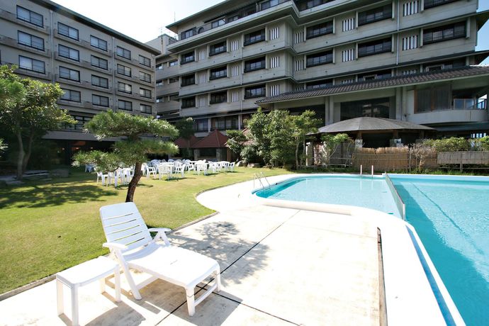 Imagen de la piscina del Hotel Yukai Resort New Maruya, Kaga. Foto 20
