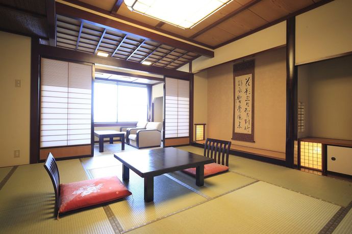 Imagen de la habitación del Hotel Yukai Resort New Maruya, Kaga. Foto 13
