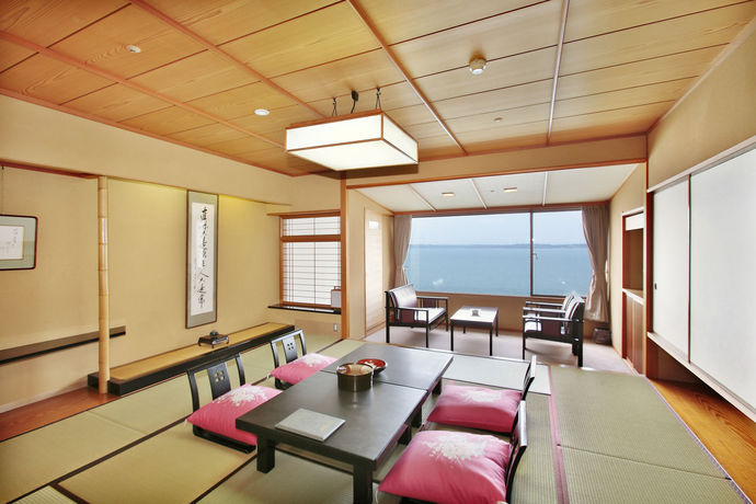 Imagen general del Hotel Yukai Resort Wakuraonsen Kinpaso, Nanao. Foto 6