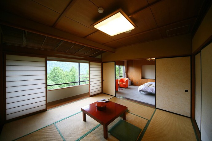 Imagen de la habitación del Hotel Yukai Resort Yamanakaonsen Yamanaka Grand. Foto 10