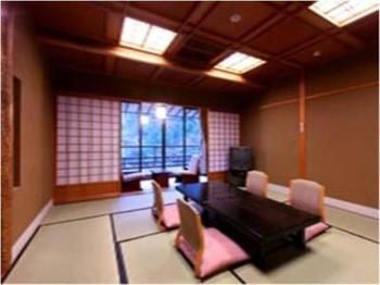 Imagen de los interiores del Hotel Yukai Resort Yoshinoya Irokuen. Foto 15