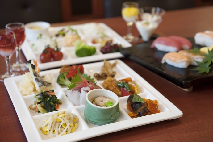 Imagen del bar/restaurante del Hotel Yukai Resort Yumura Onsen Miyoshiya. Foto 9