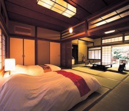 Imagen de la habitación del Hotel Yukairou Kikuya. Foto 13