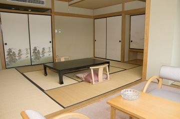 Imagen general del Hotel Yukemuri Fuji no Yado Oike Hotel. Foto 8