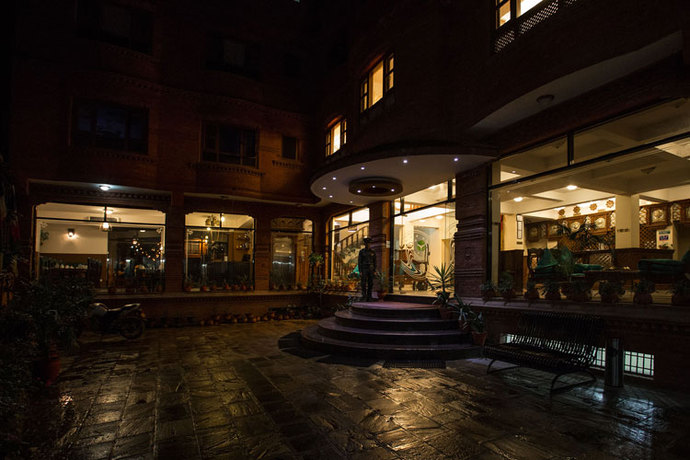 Imagen de los exteriores del Hotel Yukhang. Foto 11