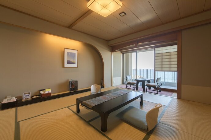 Imagen de la habitación del Hotel Yukibou Hakusen. Foto 17