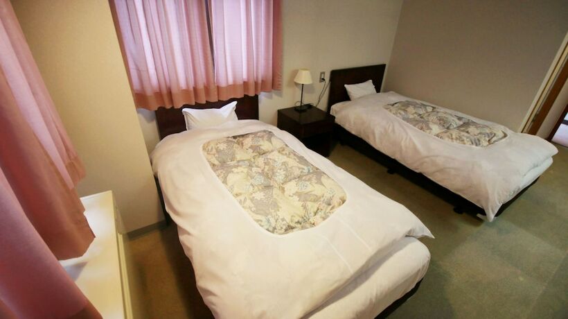 Imagen de la habitación del Hotel Yukiya. Foto 23