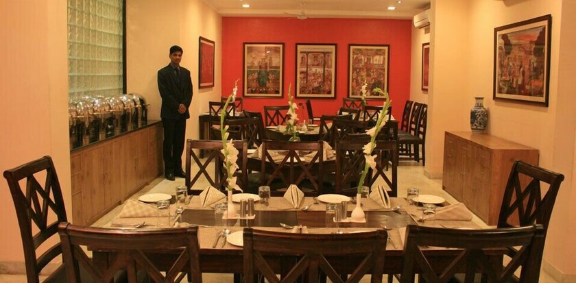 Imagen de los interiores del Hotel Yulia - Le Amour Inn. Foto 30