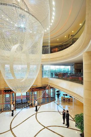 Imagen de los interiores del Hotel Yulong International. Foto 13