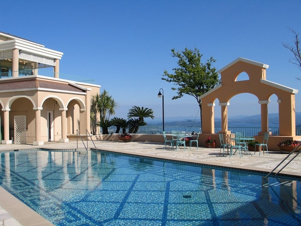 Imagen de la piscina del Hotel Yumihari No Oka. Foto 15