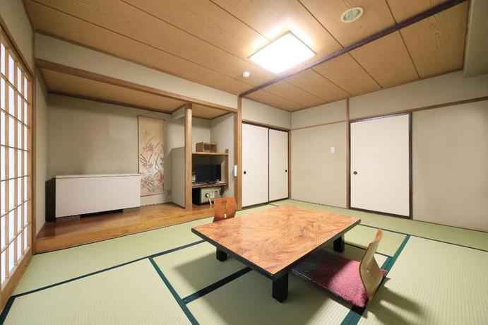 Imagen de la habitación del Hotel Yumorikamaya. Foto 11