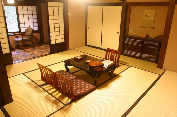 Imagen de la habitación del Hotel Yumoto Chouza. Foto 11