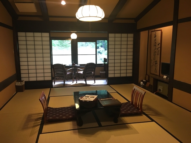 Imagen de la habitación del Hotel Yumoto Chouza. Foto 13