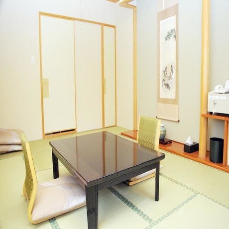 Imagen de la habitación del Hotel Yumoto Ginsenkaku. Foto 9