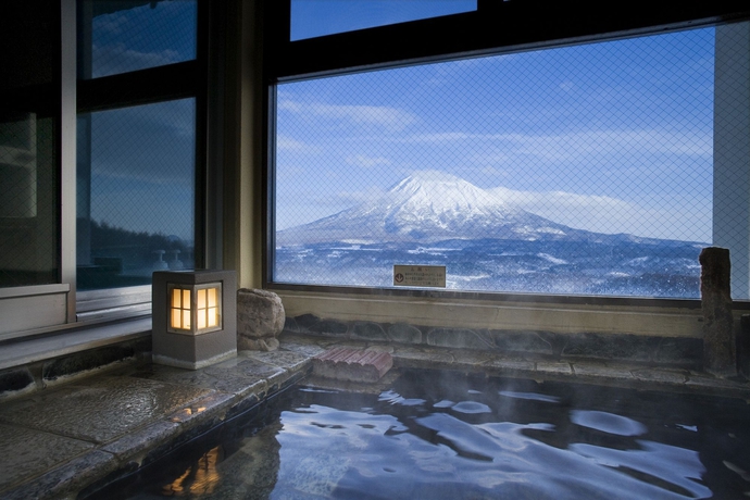 Imagen de la piscina del Hotel Yumoto Niseko Prince Hirafutei. Foto 10