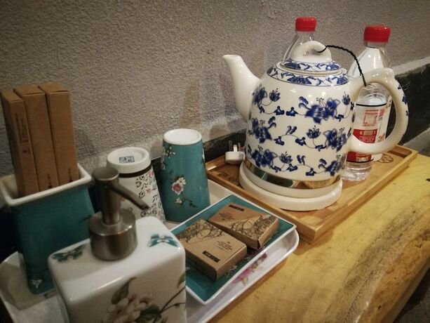 Imagen de la habitación del Hotel Yun Meng Qi Inn. Foto 11