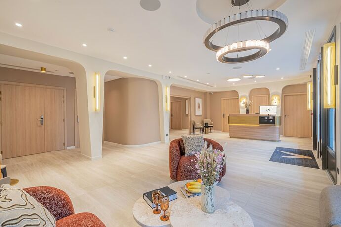 Imagen general del Hotel Yuna Porte Maillot - ApartHotel. Foto 9