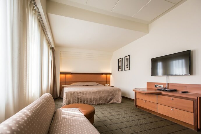 Imagen de la habitación del Hotel Yung Hwa Chun. Foto 20