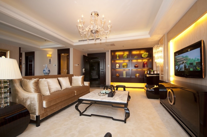 Imagen de la habitación del Hotel Yunhai. Foto 15