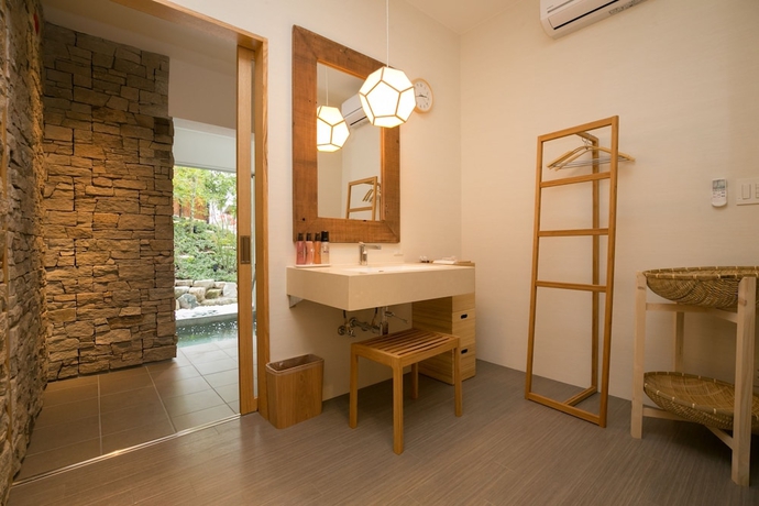 Imagen de los interiores del Hotel Yunogo Onsen Chikutei. Foto 19