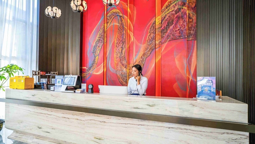 Imagen de los interiores del Hotel Yuntai Guanjing International. Foto 15