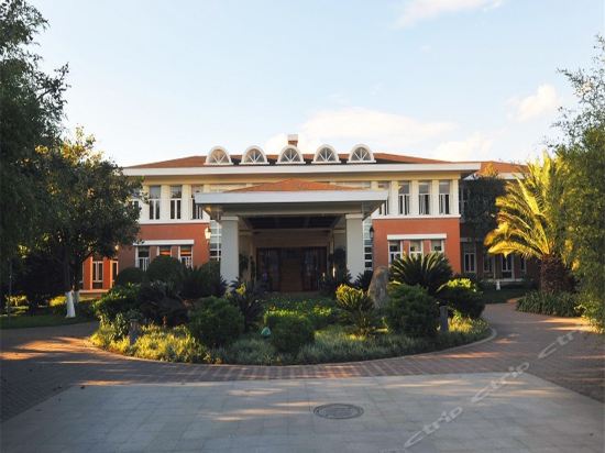 Imagen de los exteriores del Hotel Yuntian Garden Hotel. Foto 15