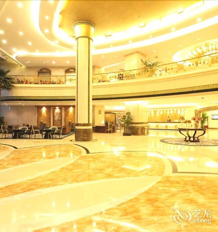 Imagen de los interiores del Hotel Yun-zen Jinling World Trade Plaza. Foto 16