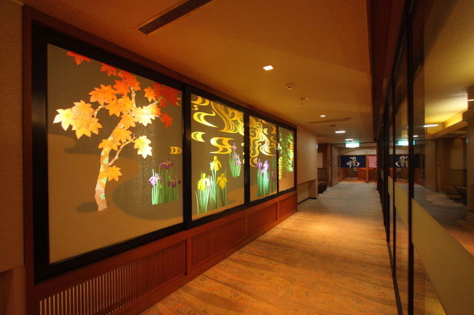 Imagen de la habitación del Hotel Yuraku. Foto 9
