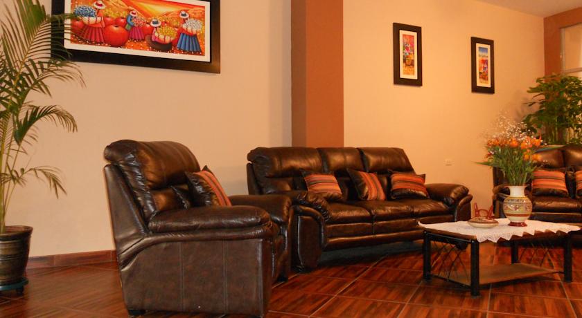 Imagen de los interiores del Hotel Yuraq. Foto 10