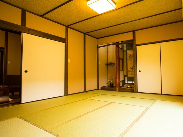 Imagen de la habitación del Hotel Yurari Rokumyo. Foto 23