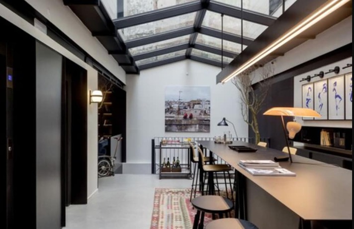 Imagen de los interiores del Hotel Yurbban Ramblas Boutique. Foto 17