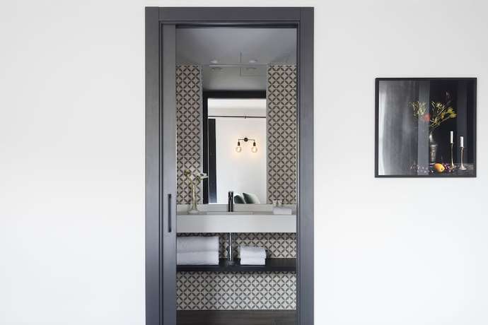 Imagen de la habitación del Hotel Yurbban Ramblas Boutique. Foto 12