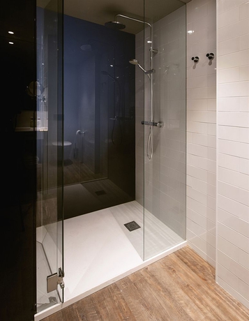 Imagen de la habitación del Hotel Yurbban Trafalgar. Foto 3