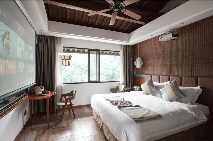 Imagen de la habitación del Hotel Yurong West Lake Cottage Resort. Foto 2