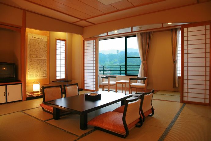 Imagen de los exteriores del Hotel Yuruino Yado Keizan. Foto 12