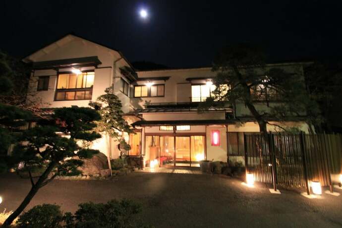 Imagen general del Hotel Yusakaso. Foto 16