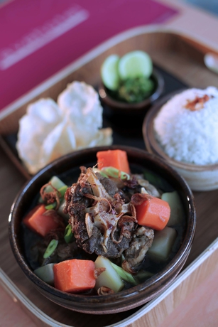 Imagen de los interiores del Hotel Yusra Inn Hotel Bekasi. Foto 12