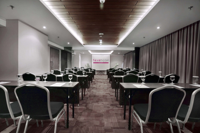 Imagen de los interiores del Hotel Yusra Inn Hotel Bekasi. Foto 18