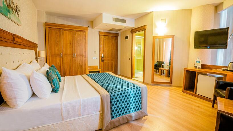 Imagen general del Hotel Y&uuml;cesoy Liva Spa & Convention Center Mersin. Foto 4