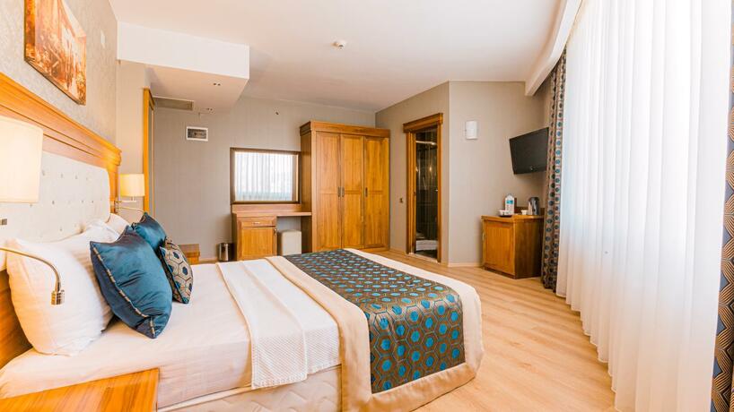 Imagen general del Hotel Y&uuml;cesoy Liva Spa & Convention Center Mersin. Foto 13