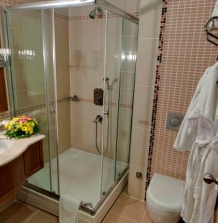 Imagen general del Hotel Y&uuml;cesoy Liva Spa & Convention Center Mersin. Foto 24