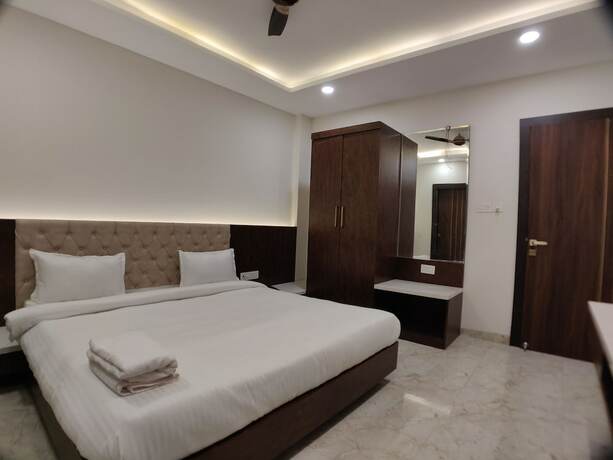 Imagen de la habitación del Hotel Yuvraj Palace, Bhopal. Foto 14