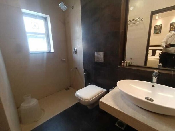 Imagen de la habitación del Hotel Yuvraj Palace Inn. Foto 1