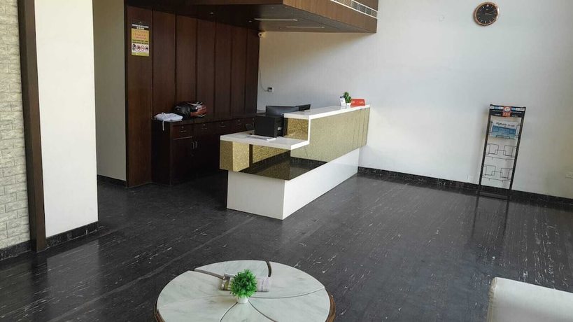 Imagen de los interiores del Hotel Yuvraj Palace Inn. Foto 17