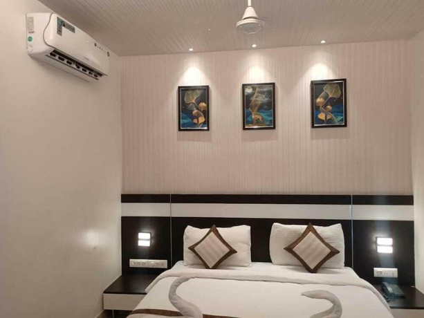 Imagen de la habitación del Hotel Yuvraj Palace Inn. Foto 6